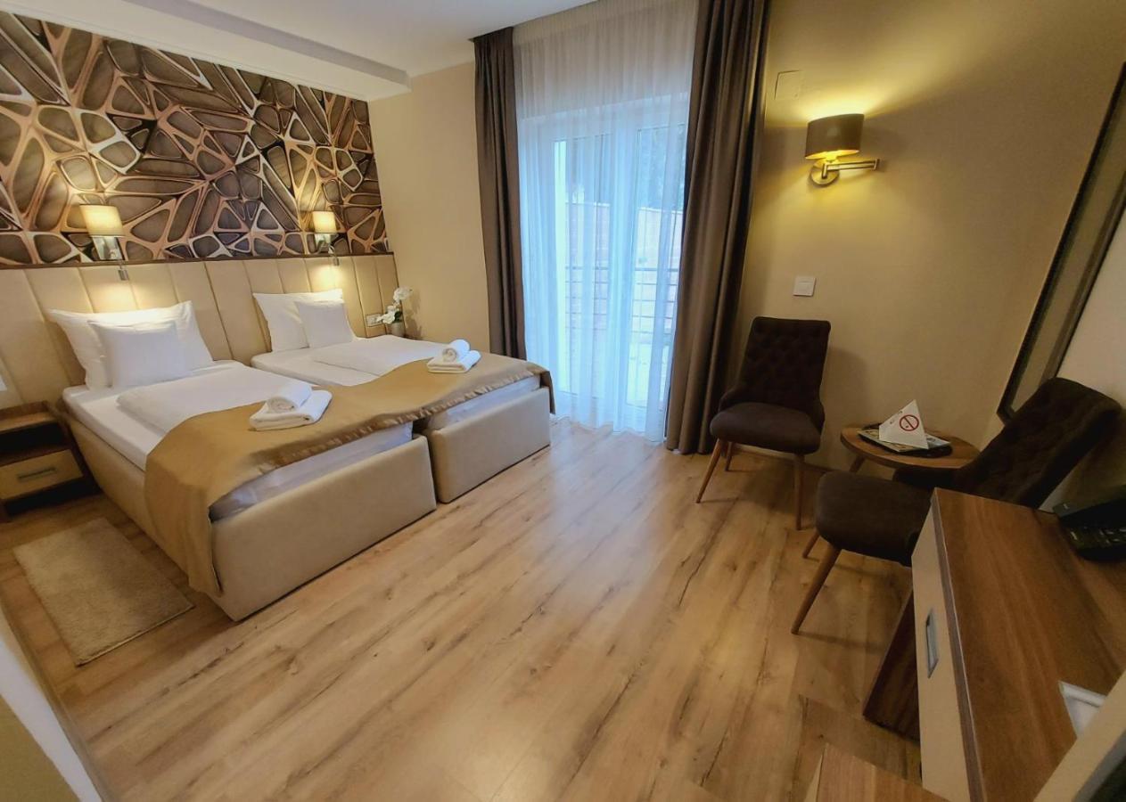 Papuli Rooms 4U Senta Buitenkant foto